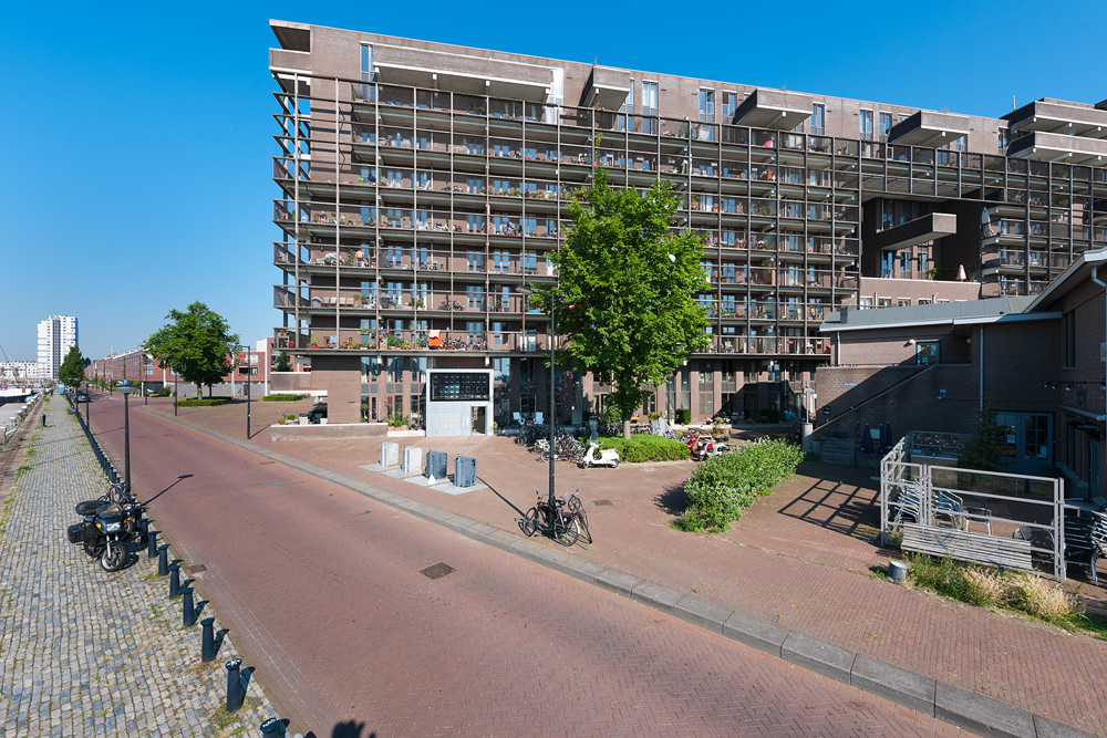 R.J.H. Fortuynplein 132 